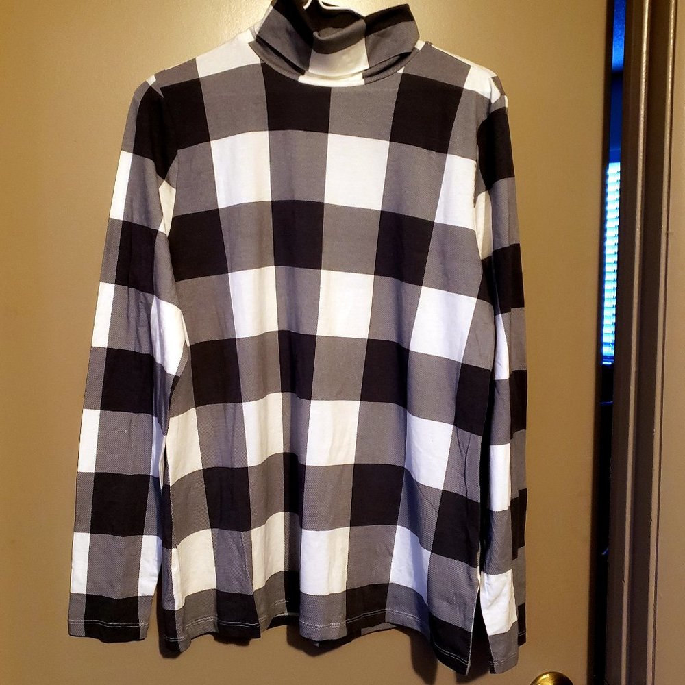 LANDS' END - WOMENS LONG SLEEVE SHAPED FIT TURTLENECK - SIZE LARGE